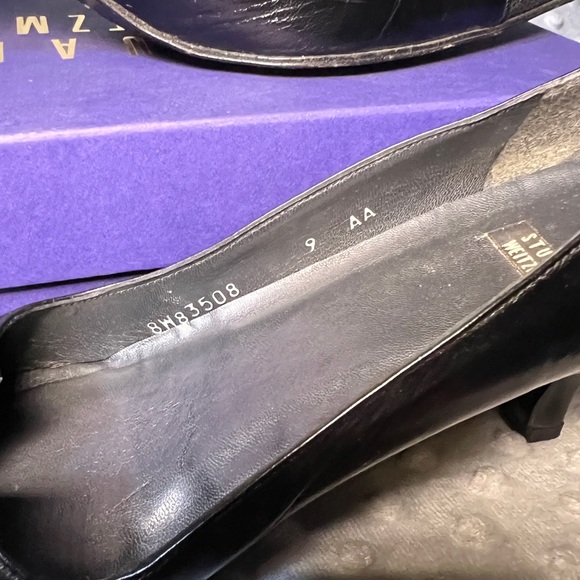 Stuart Weitzman Tidewell Black Leather Heels size 9 with bow accent - Picture 5 of 7